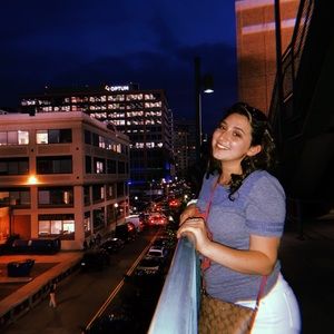 Meet your Posher, Briana